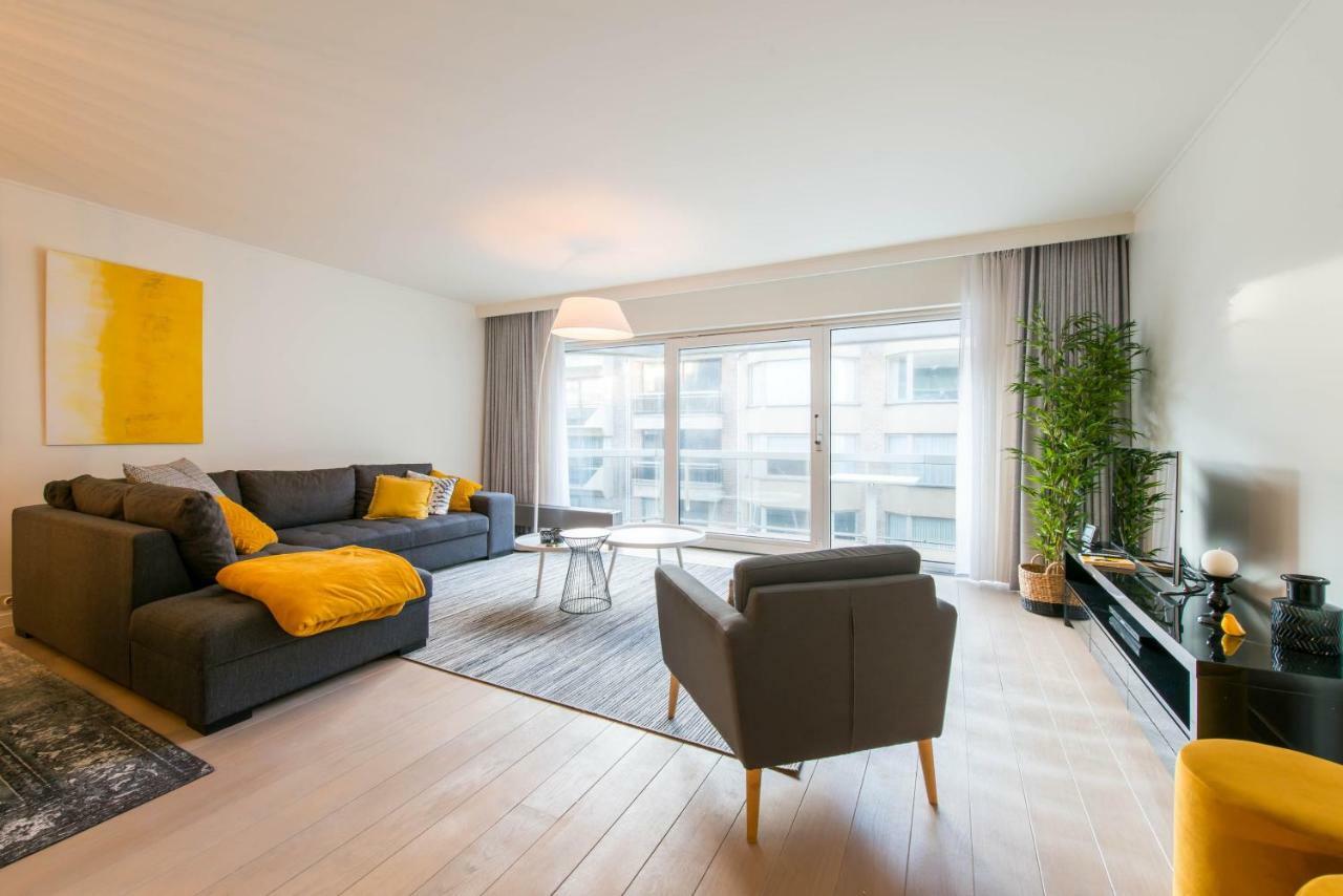 Yellow Knokke-Heist Exterior photo